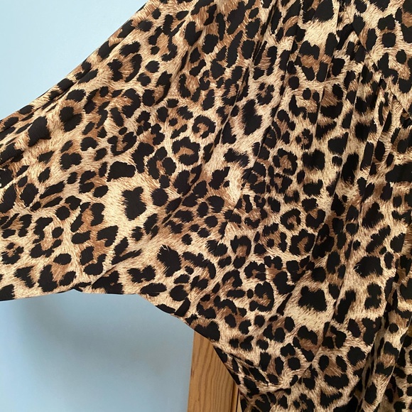 Leopard Blouse - Picture 3 of 3